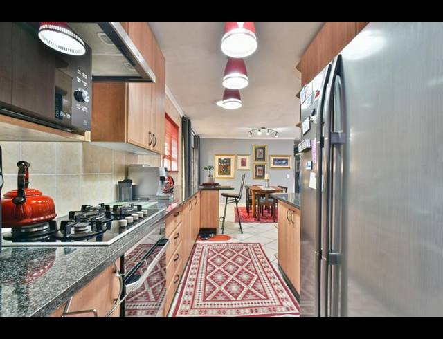 3 BEDROOM TOWNHOUSE FOR SALE IN NEW REDRUTH